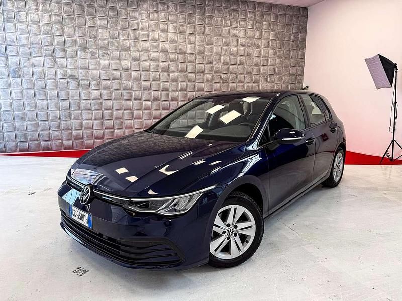 Blu/azzurro Usata 2021 VW Golf Life Tre volumi | 16.999 € (Ottimo prezzo) - Immagine 1/4