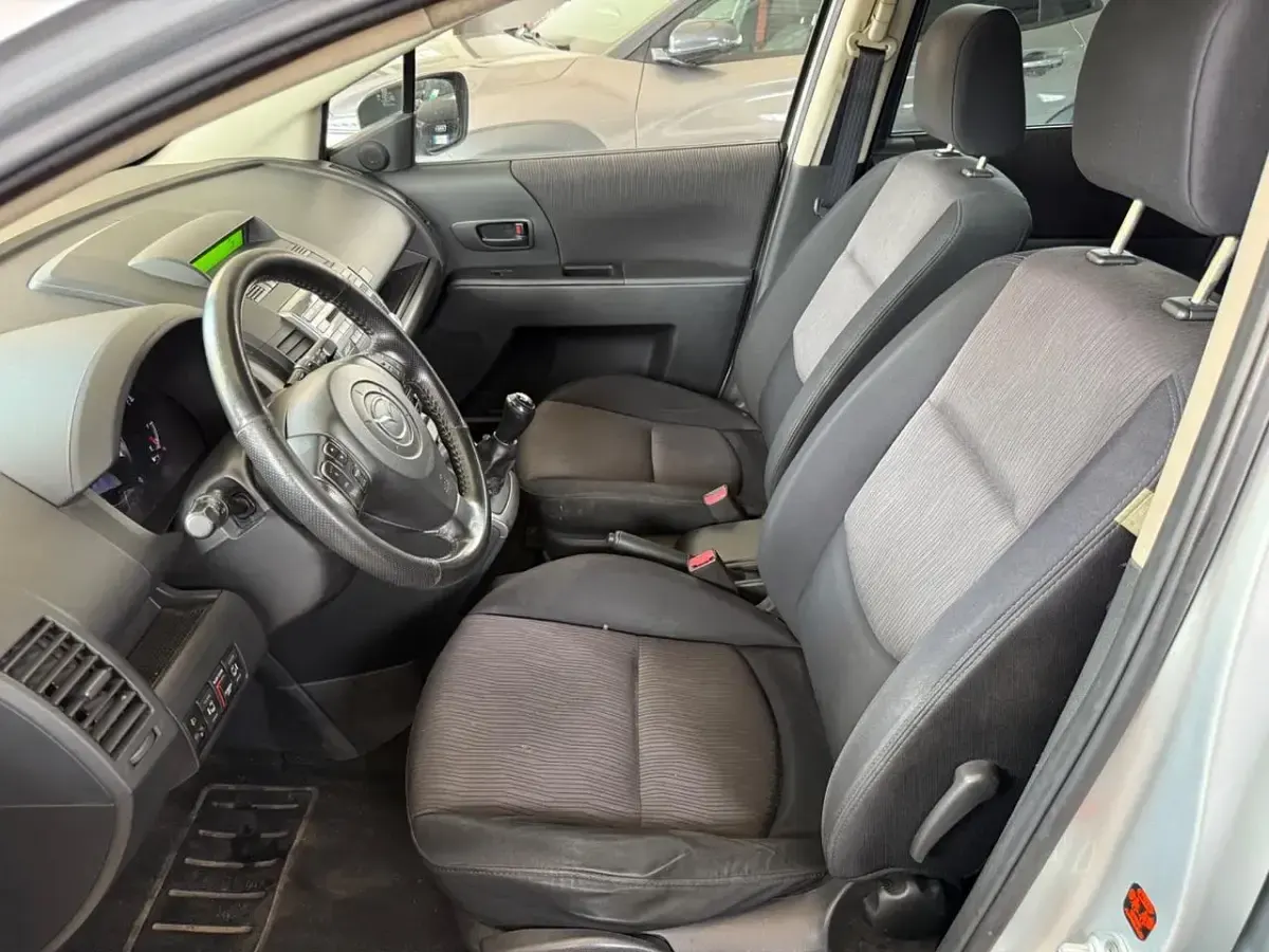 Usata Mazda 5 110 CV (80 kW) 2009 Argento Monovolume