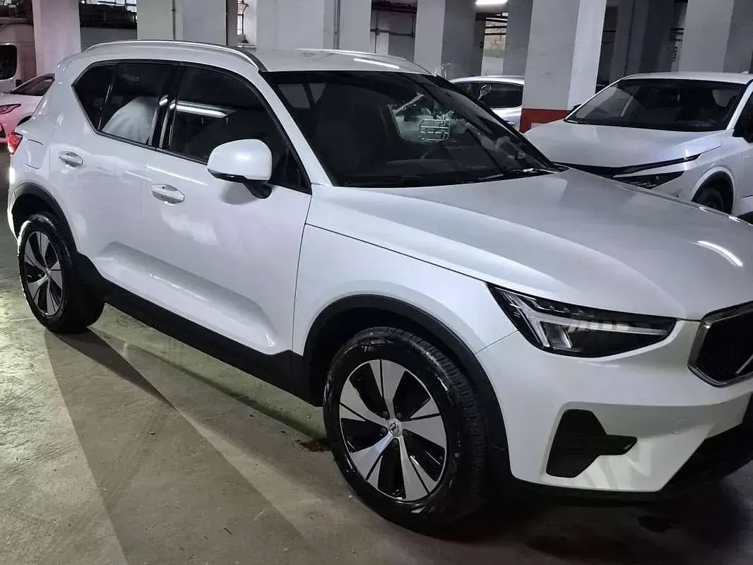 Usata Volvo XC40 Core 129 CV (94 kW) 2022 Bianco SUV