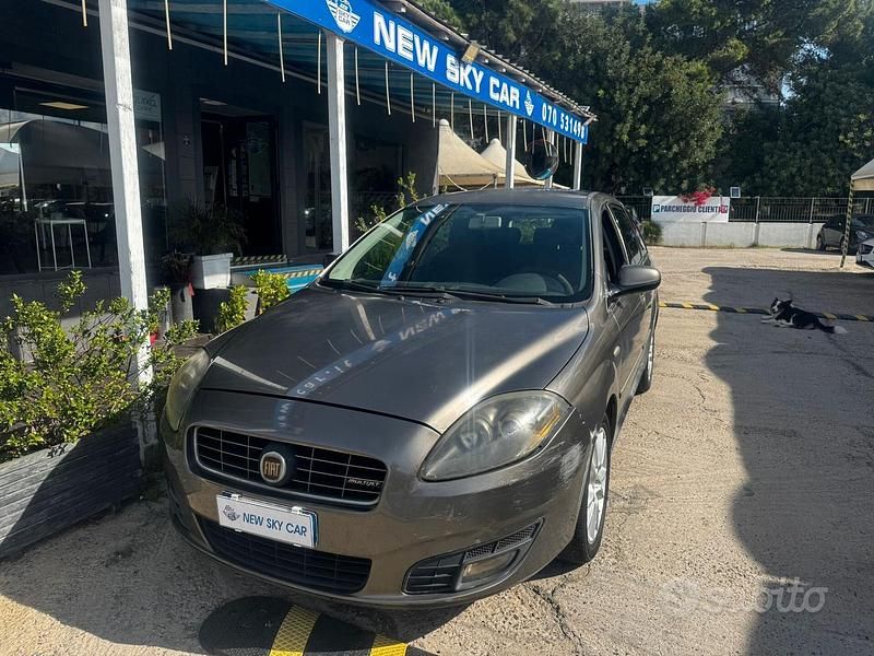 Grigio Usata 2008 Fiat Croma Dynamic Tre volumi | 1200 € (Ottimo prezzo) - Immagine 1/4