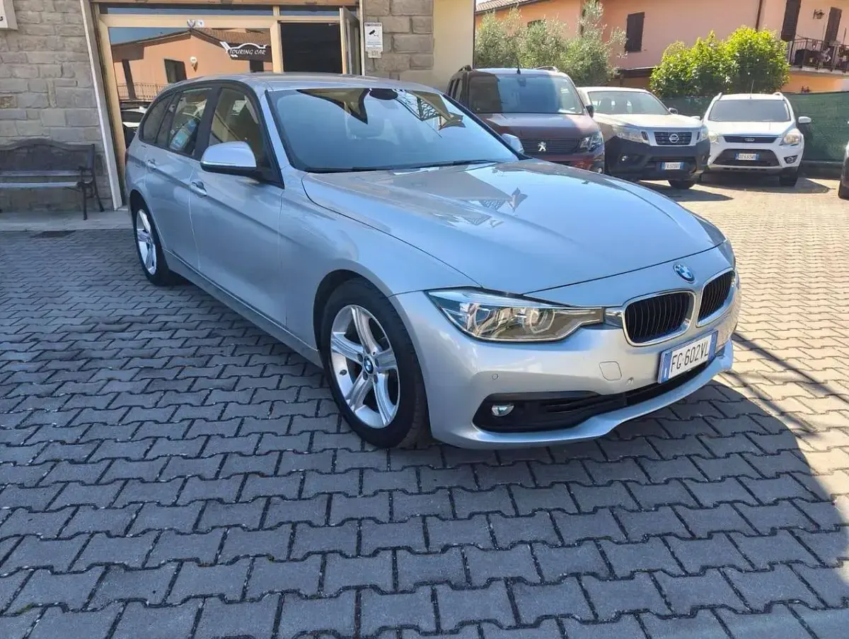 Usata BMW 318 Sport Line 150 CV (110 kW) 2016 Argento Station wagon