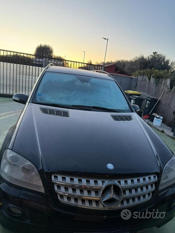 Usata Mercedes ML320 2007 Nero SUV