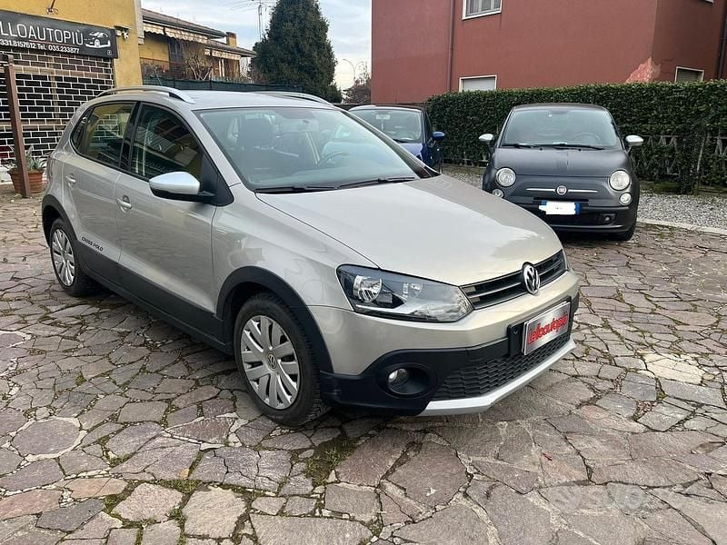 Beige Usata 2011 VW Polo Cross Due volumi | 6999 € - Immagine 1/4