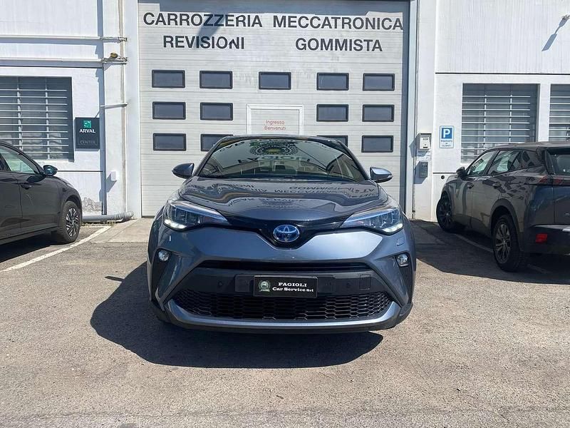 Usata Toyota C-HR 152 CV (111 kW) 2023 Argento metallizzato SUV