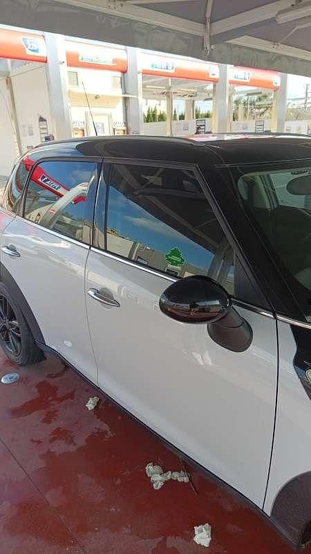 Usata Mini Cooper D Countryman Business 111 CV (81 kW) 2015 SUV