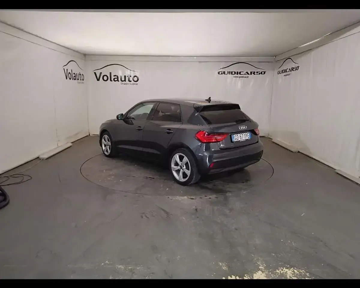 Usata Audi A1 Sportback Admired 95 CV (69 kW) 2021 Grigio Utilitaria