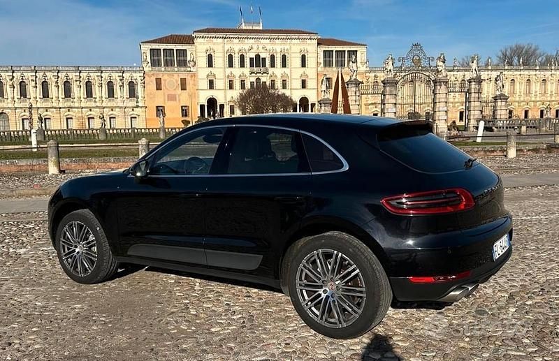 Usata Porsche Macan 250 CV (183 kW) 2015 Nero SUV