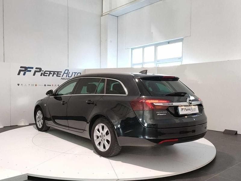 Usata Opel Insignia Cosmo 136 CV (100 kW) 2016 Nero Station wagon