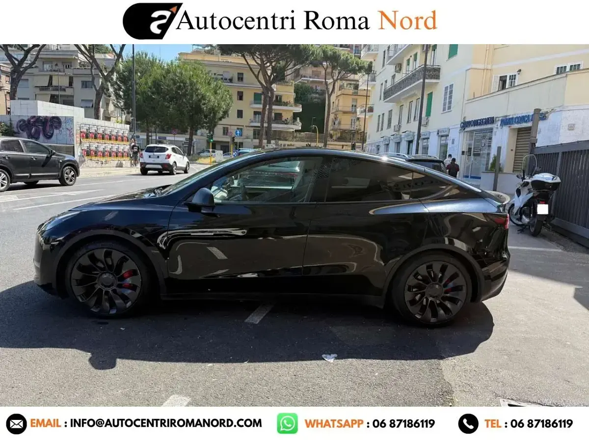 Usata Tesla Model Y Performance 155 kW (211 CV) 2022 Nero SUV