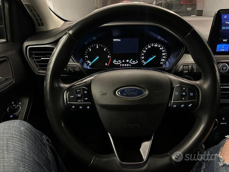 Usata Ford Focus Active 120 CV (88 kW) 2022 Nero Station wagon