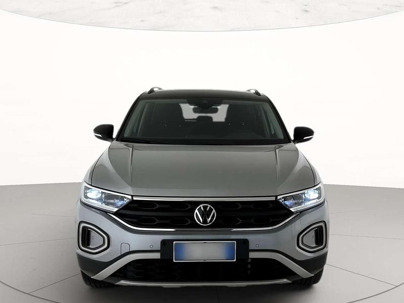 Usata VW T-Roc Life 116 CV (85 kW) 2025 Pyrit silver metallizzato nero SUV