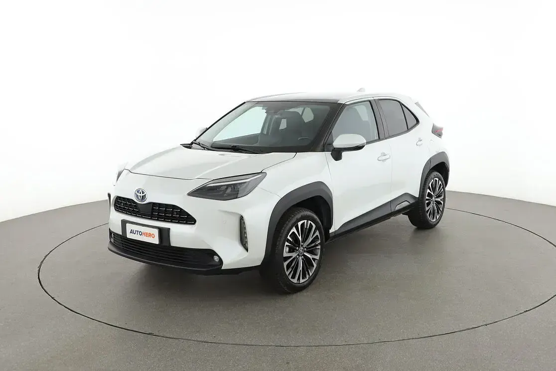 Usata Toyota Yaris Hybrid Lounge 116 CV (85 kW) 2022