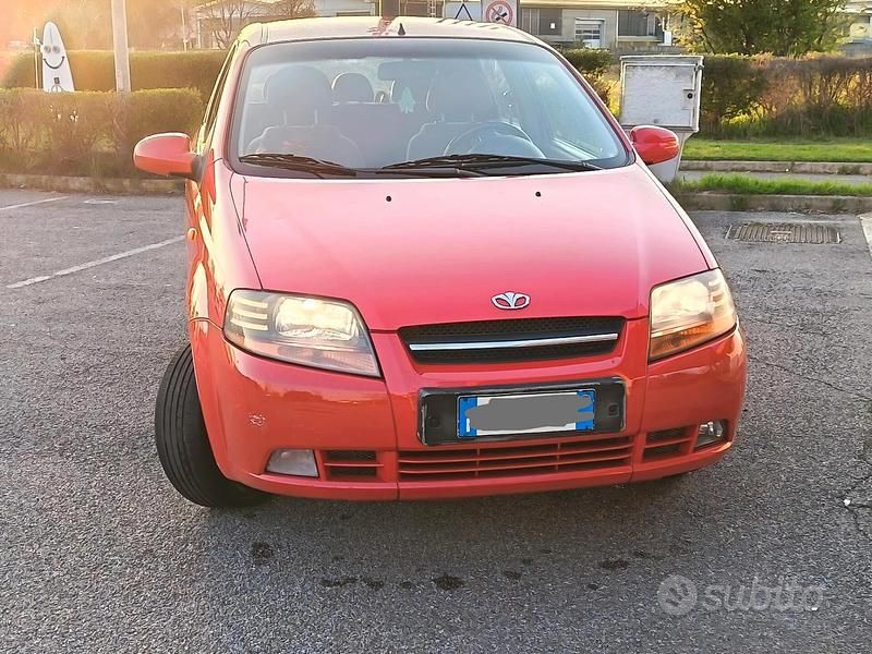 Usata Chevrolet Kalos SE Plus 72 CV (52 kW) 2004 Rosso Berlina