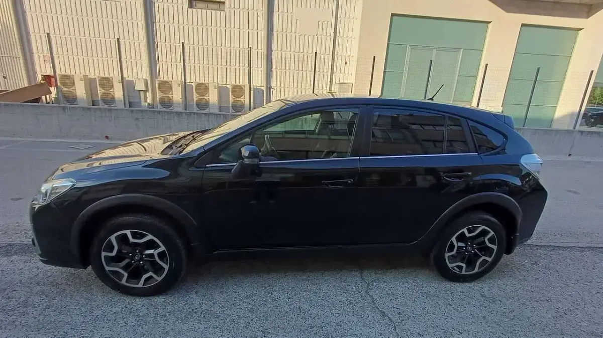 Usata Subaru XV Style 147 CV (108 kW) 2017 Nero SUV