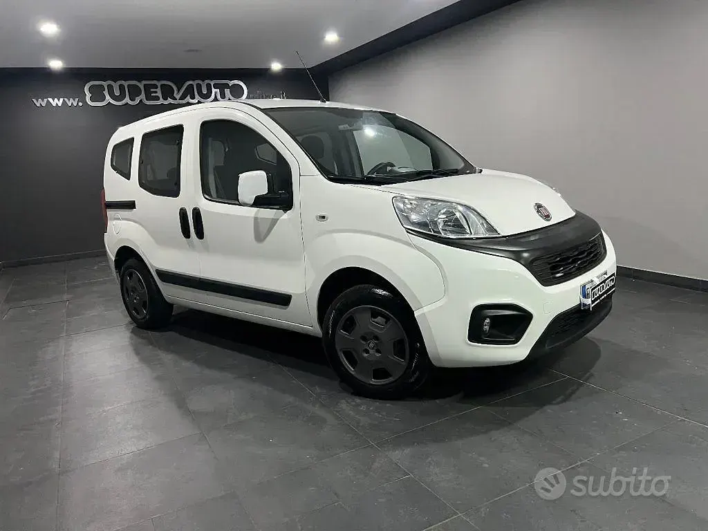 Usata Fiat Qubo Lounge 77 CV (56 kW) 2019 Bianco Monovolume