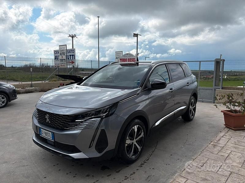 Usata Peugeot 5008 Allure 130 CV (95 kW) 2021 Grigio SUV