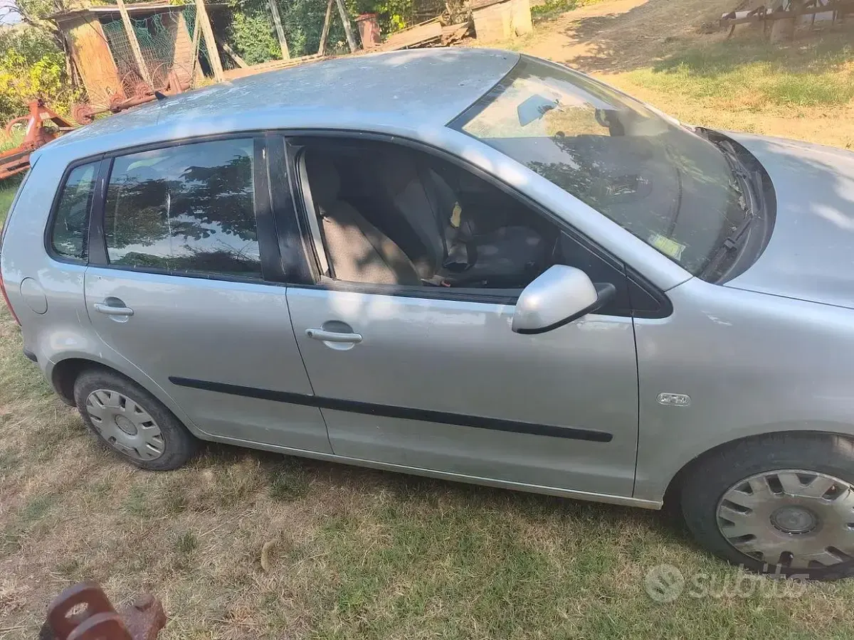 Usata VW Polo 75 CV (55 kW) 2003 Grigio Utilitaria
