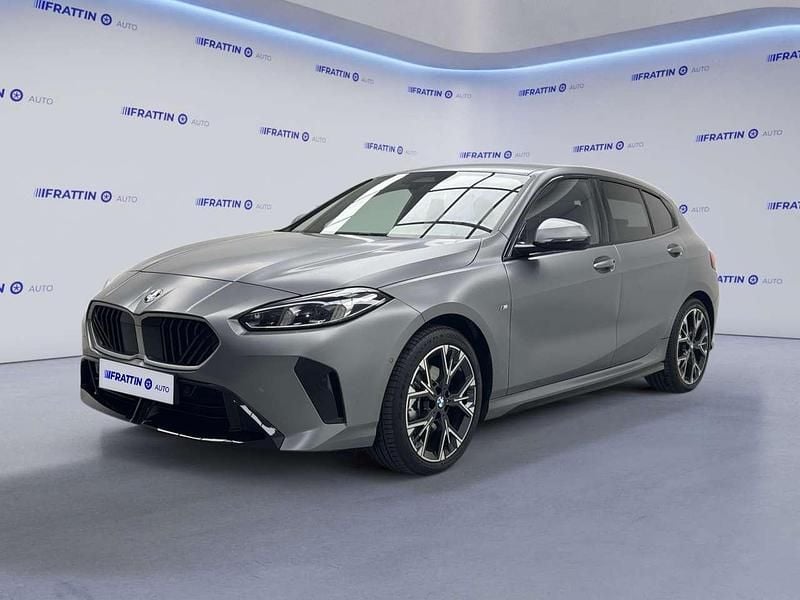 Gray Usata 2025 BMW 120 M Sport Due volumi | 41.390 € (Buon prezzo) - Immagine 1/4