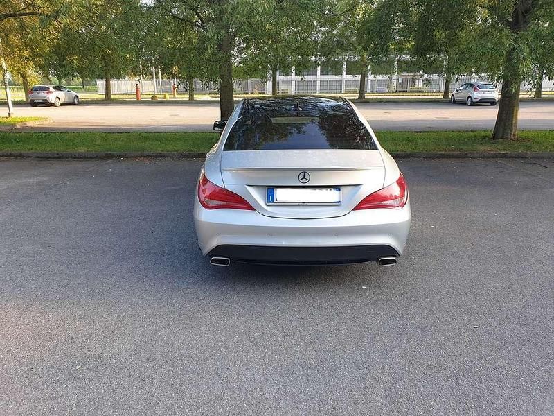 Usata Mercedes CLA180 122 CV (89 kW) 2015 Berlina