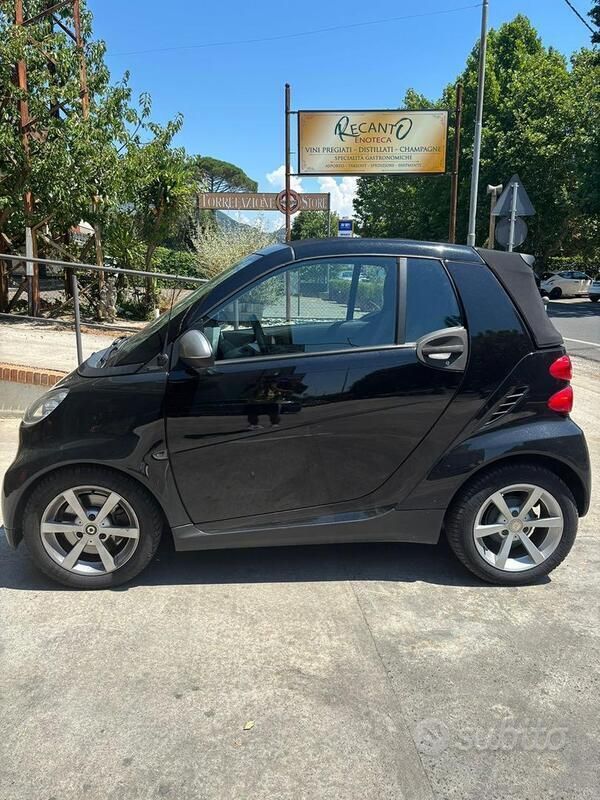 Usata Smart ForTwo Coupé 71 CV (52 kW) 2010 Utilitaria