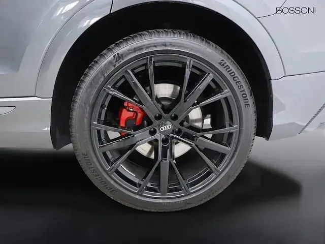 Usata Audi Q8 Sport 340 CV (250 kW) 2021 Grigio daytona perla SUV