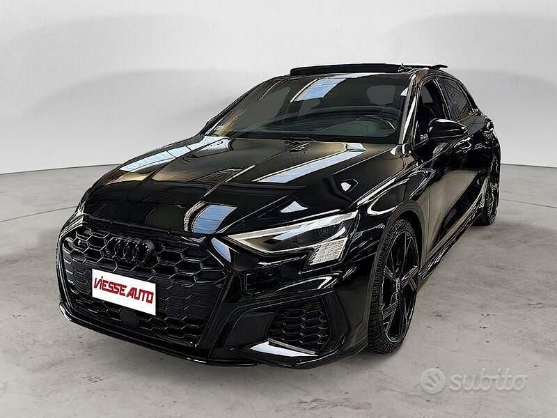 Nero Usata 2022 Audi A3 Tre volumi | 46.500 € (Molto cara) - Immagine 1/4