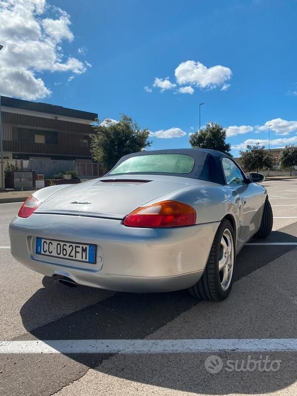 Usata Porsche Boxster 204 CV (150 kW) 1997 Argento Cabrio