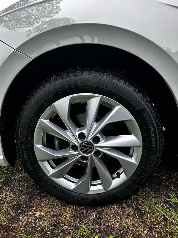 Usata VW Polo Life 90 CV (66 kW) 2022 Beige Utilitaria