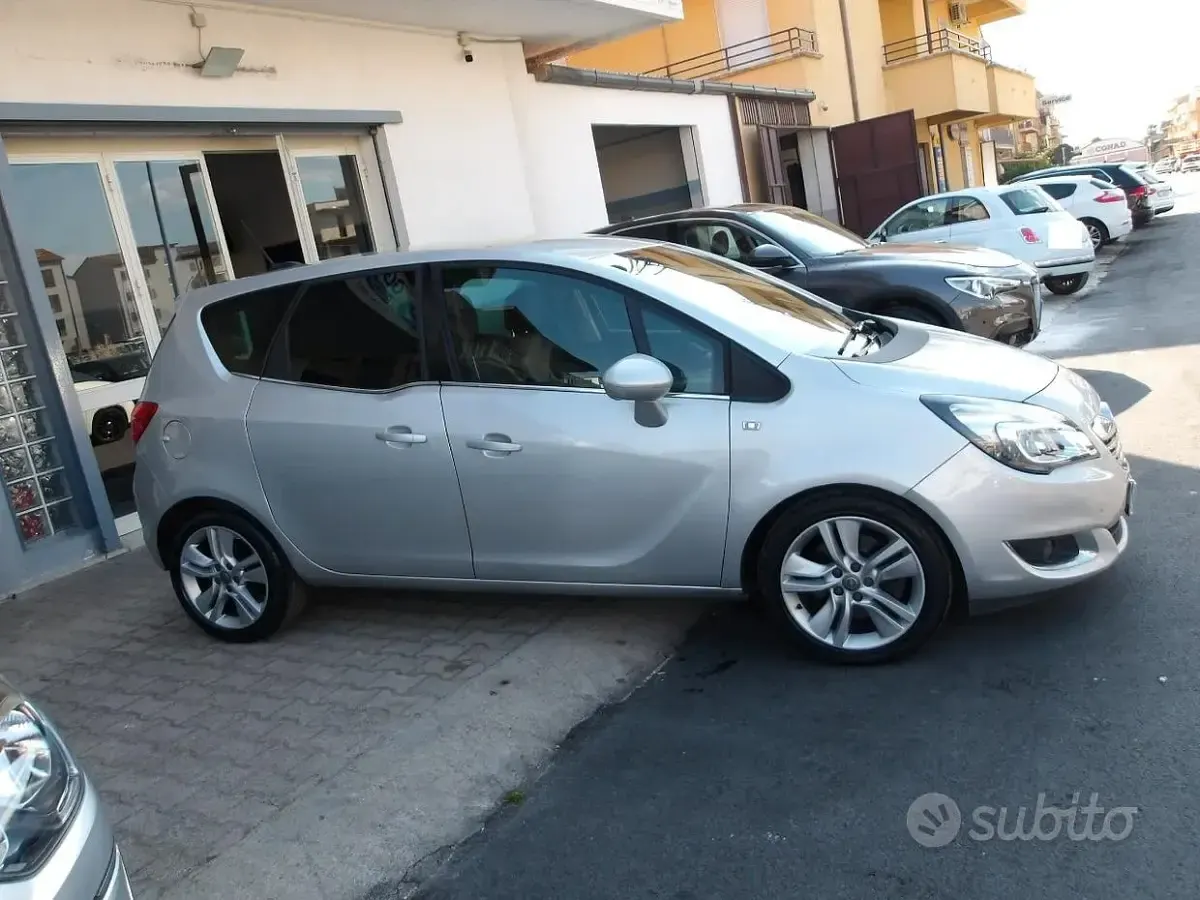 Usata Opel Meriva S 95 CV (69 kW) 2017 Grigio Monovolume