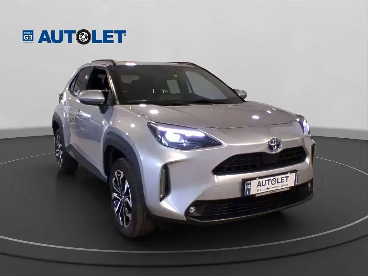 Usata Toyota Yaris Cross Trend 116 CV (85 kW) 2023 Argento SUV