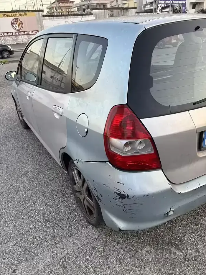 Usata Honda Jazz 78 CV (57 kW) 2007 Utilitaria