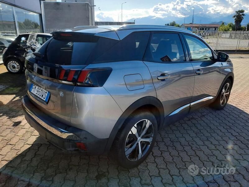 Usata Peugeot 3008 Crossway 131 CV (96 kW) 2018 Grigio SUV