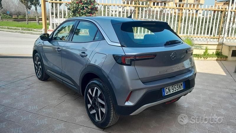 Usata Opel Mokka Elegance 110 CV (80 kW) 2023 Grigio SUV