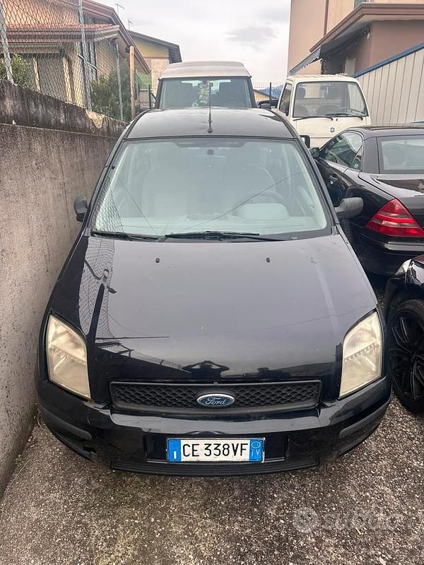 Usata Ford Fusion 101 CV (74 kW) 2004 Nero Berlina