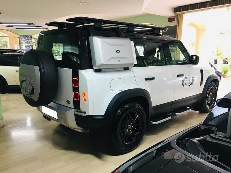 Usata Land Rover Defender SE 300 CV (220 kW) 2023 Bianco SUV