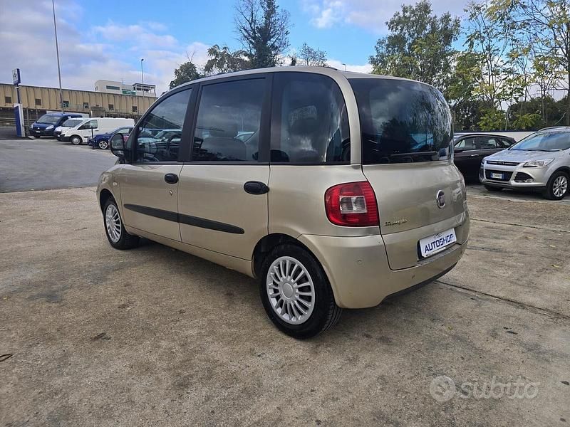Usata Fiat Multipla Emotion 120 CV (88 kW) 2009 Marrone Monovolume