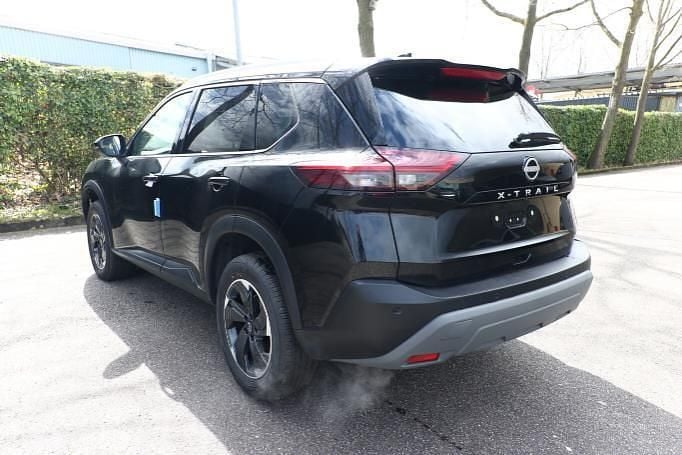 Neu Nissan X-Trail Acenta 163 PS (119 kW) 2026 Schwarz SUV