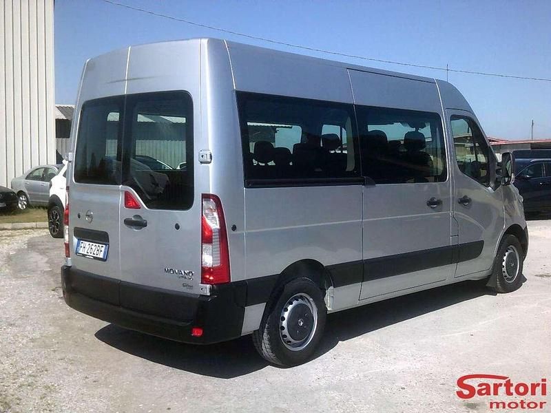 Usata Opel Movano 145 CV (106 kW) 2017 Argento Furgone