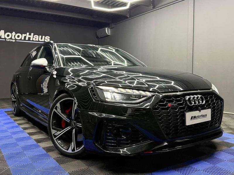 Usata Audi RS4 Ambiente 450 CV (330 kW) 2023 Nero Station wagon