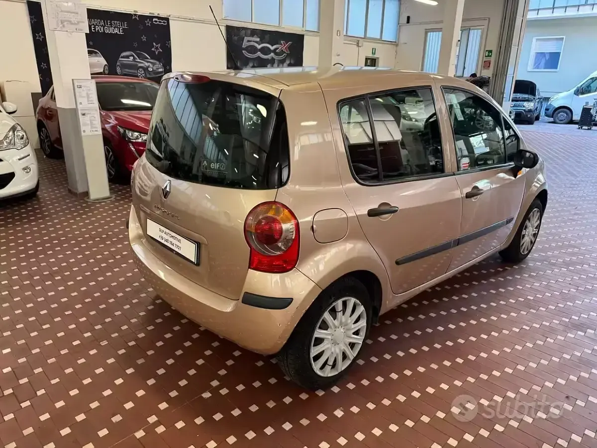 Usata Renault Modus Dynamique 75 CV (55 kW) 2005 Marrone Monovolume