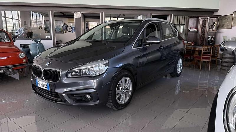 Usata BMW 218 Active Tourer Luxury Line 150 CV (110 kW) 2016 Grigio Monovolume