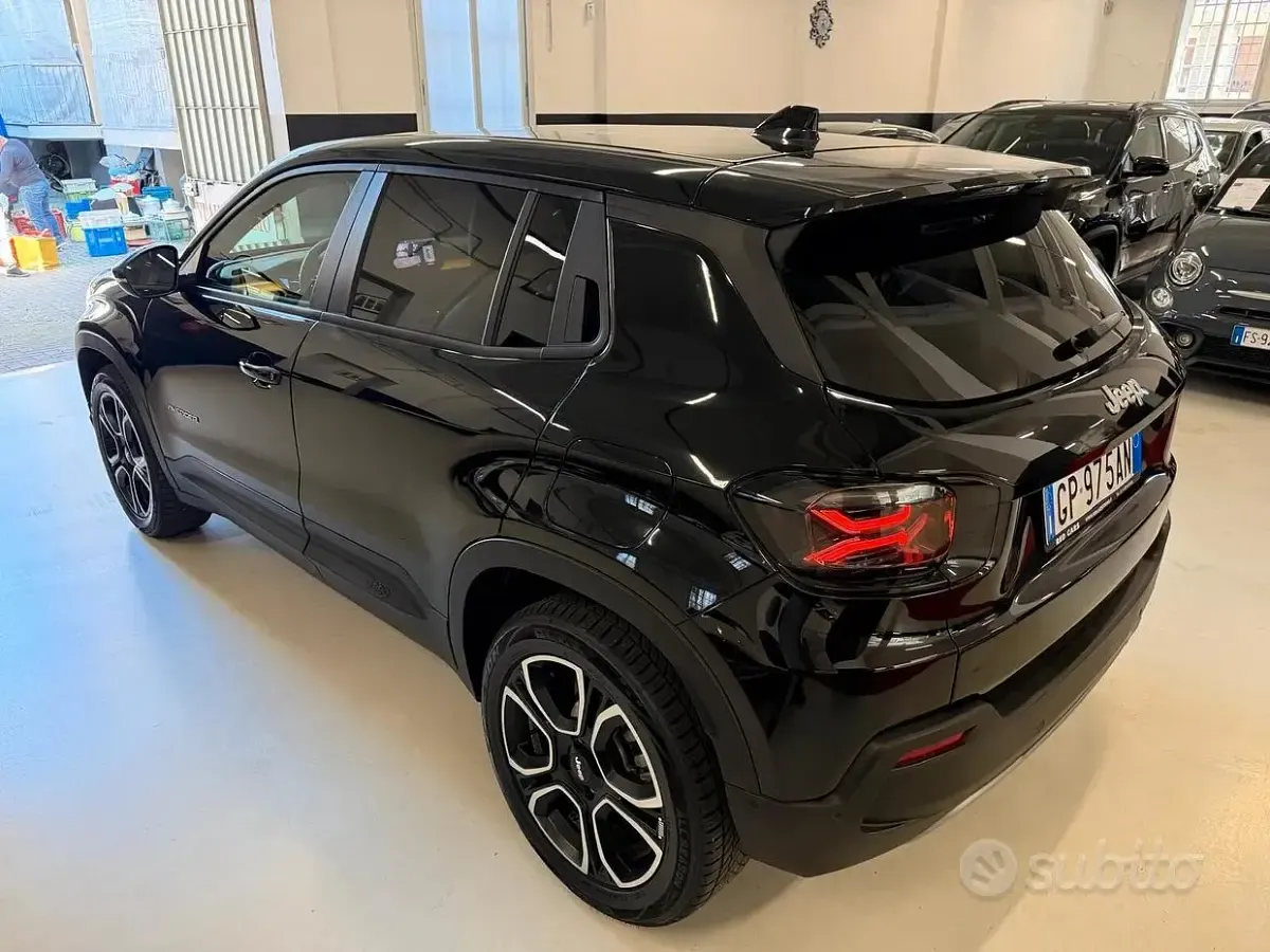 Usata Jeep Avenger Summit 101 CV (74 kW) 2023 Nero SUV