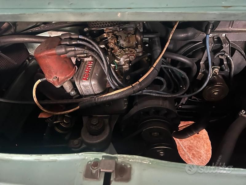 Usata Fiat 850 74 CV (54 kW) 1970 Blu Utilitaria