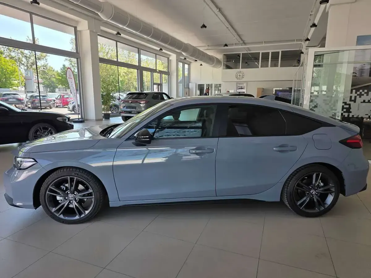 Nuova Honda Civic Sport 143 CV (105 kW) 2026 Sonic grey Berlina