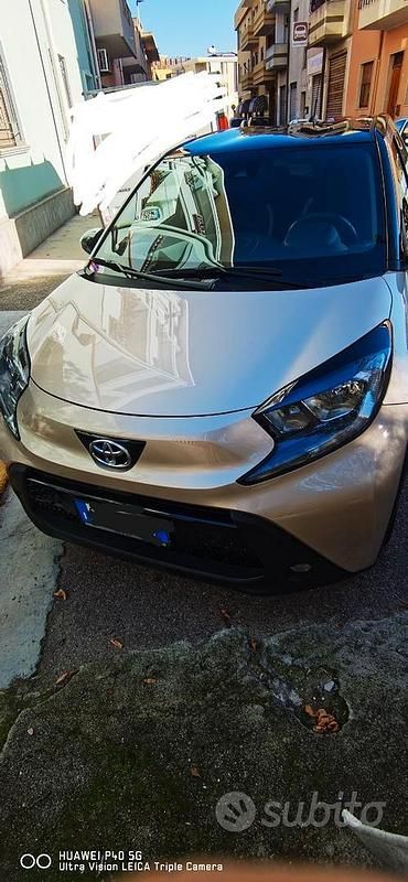 Usata Toyota Aygo X 72 CV (52 kW) 2024 Marrone SUV