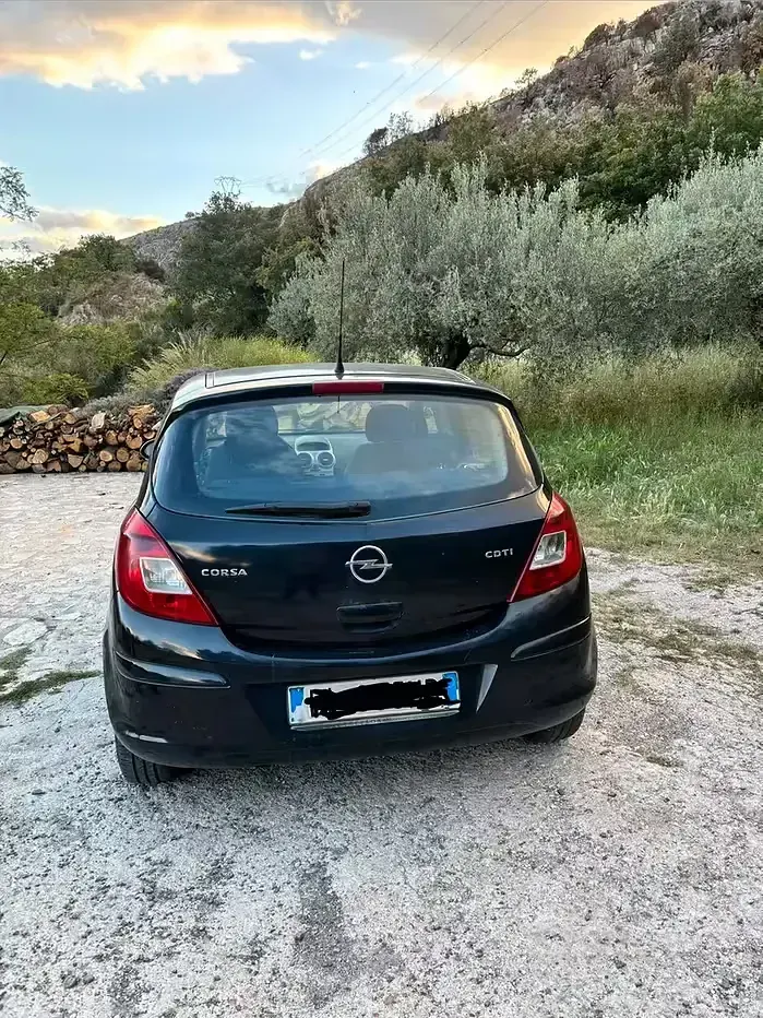 Usata Opel Corsa 75 CV (55 kW) 2007 Utilitaria