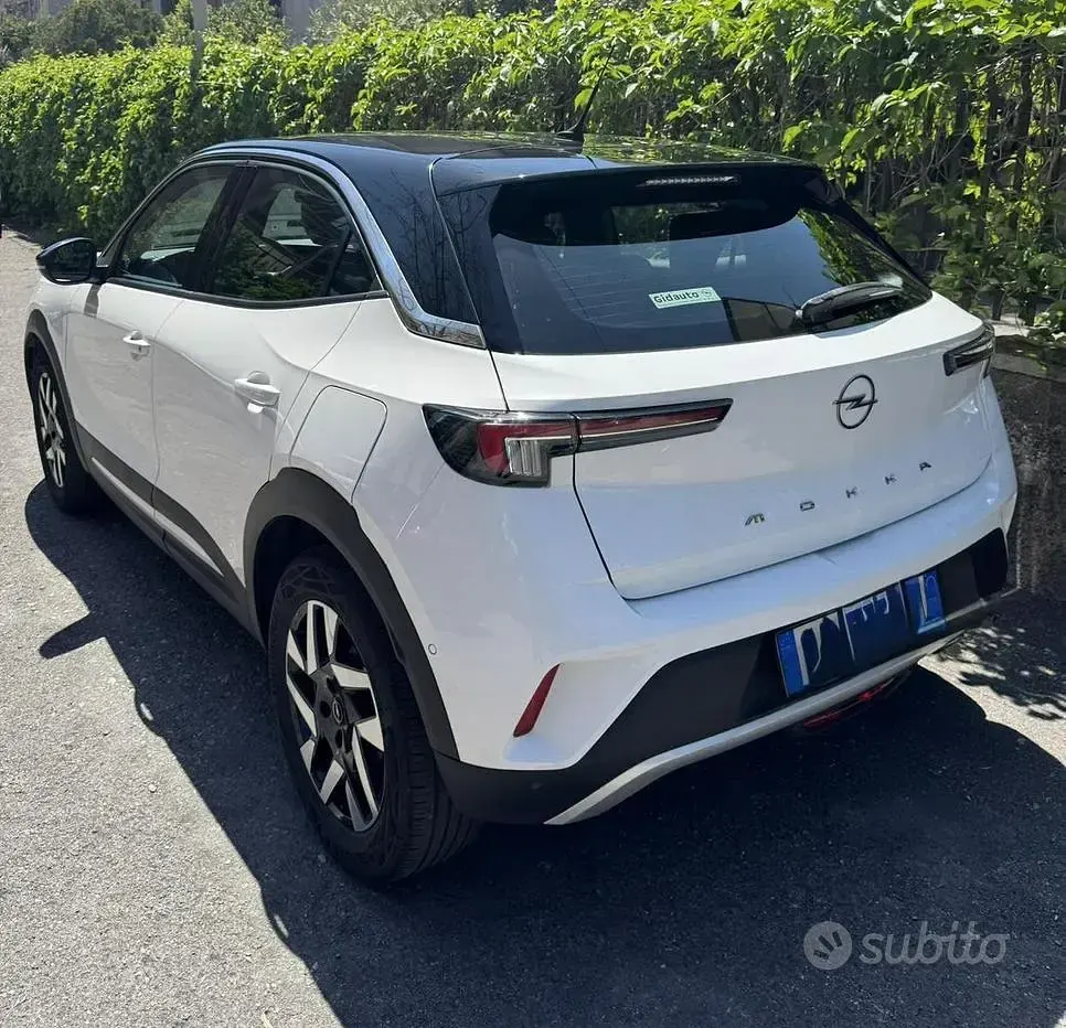 Usata Opel Mokka Elegance 110 CV (80 kW) 2022 Bianco SUV