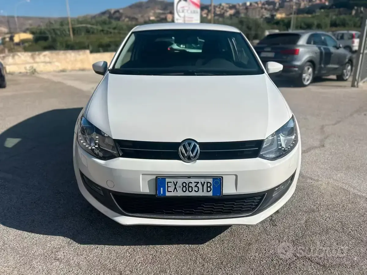 Usata VW Polo Comfortline 90 CV (66 kW) 2014 Bianco Berlina