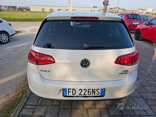 Usata VW Golf VII Comfortline 110 CV (80 kW) 2016 Bianco Berlina