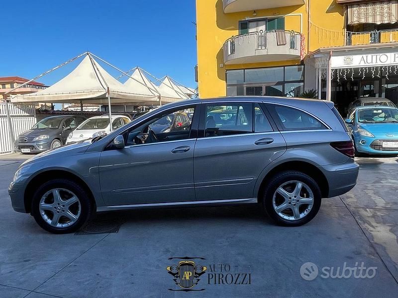 Occasion Mercedes R320 225 ch (165 kW) 2008 Noir Monospace
